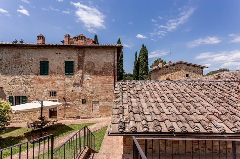 Il Borgo Di Terrensano Aparthotel Siena Luaran gambar